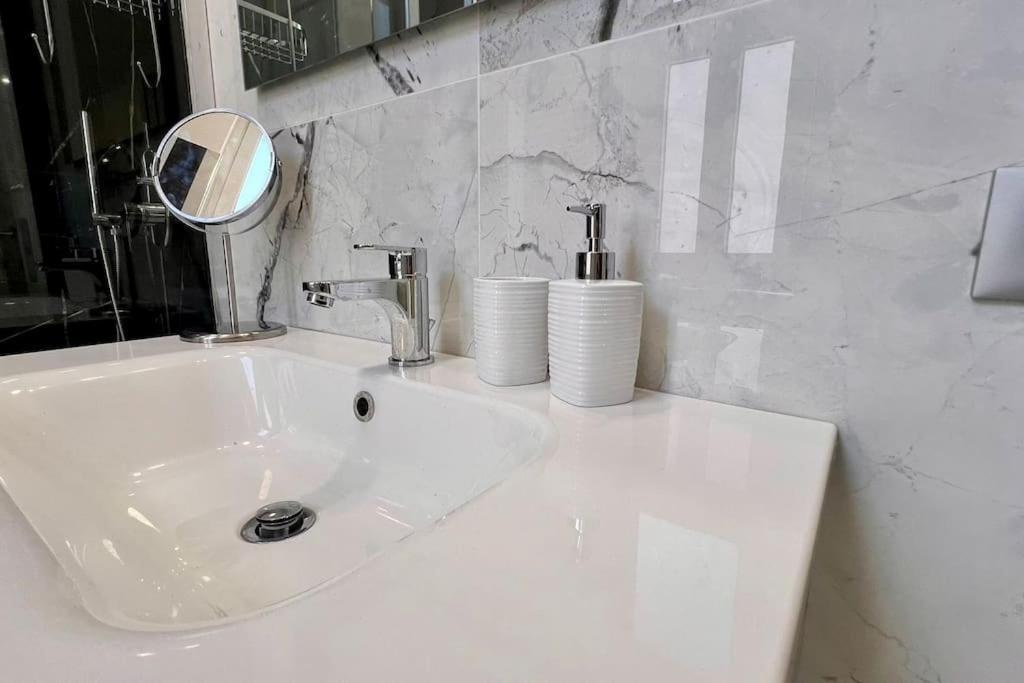 Urban House - Modern Flat Navigli Milan Center Apartment Ngoại thất bức ảnh