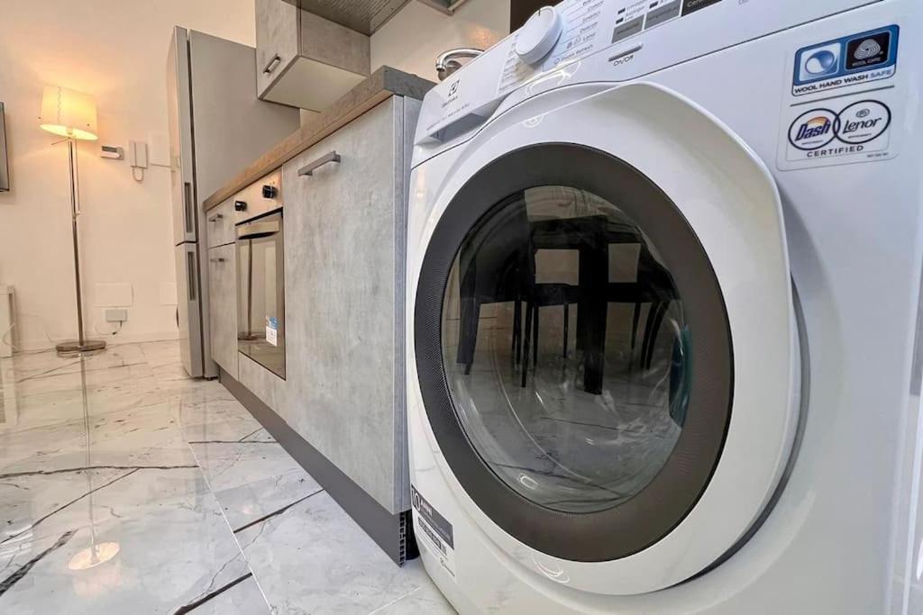 Urban House - Modern Flat Navigli Milan Center Apartment Ngoại thất bức ảnh